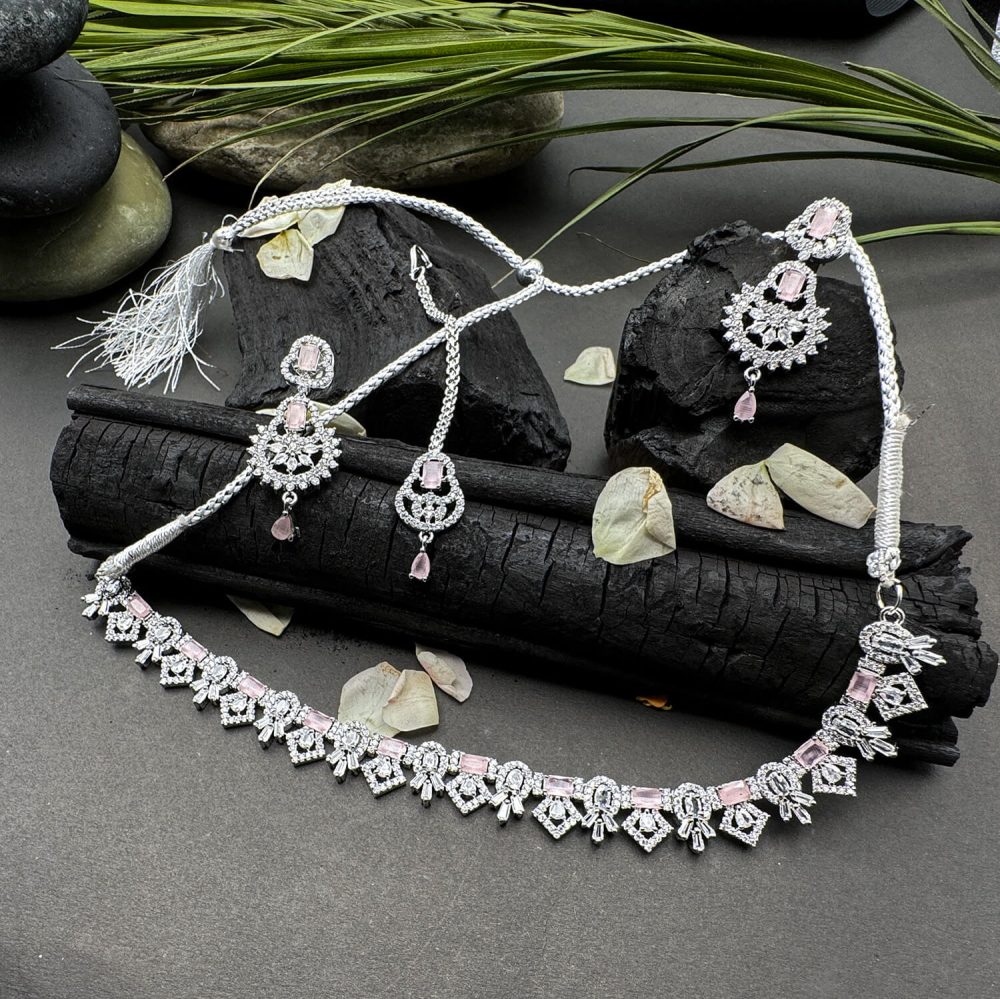 Elegant Pink and Silver Necklace Set