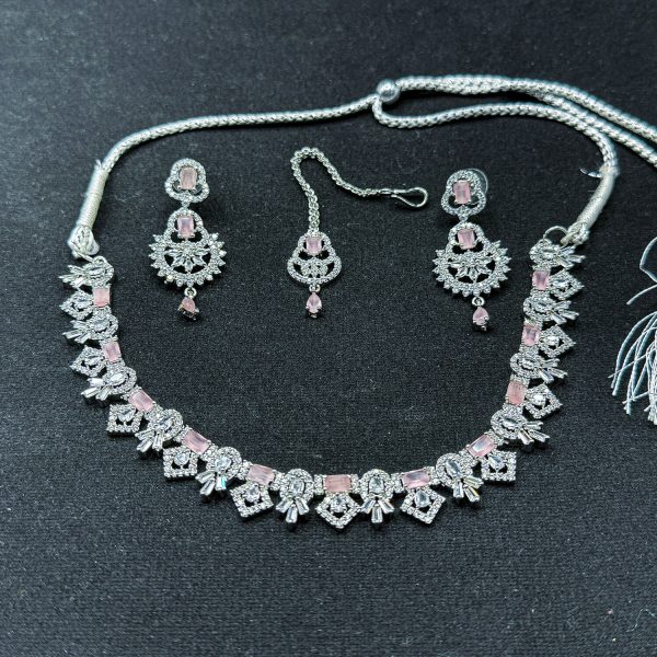 Elegant Pink and Silver Necklace Set