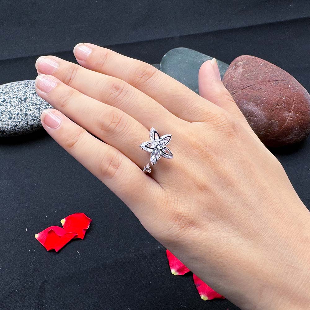 Enchanting Floral Diamond Ring