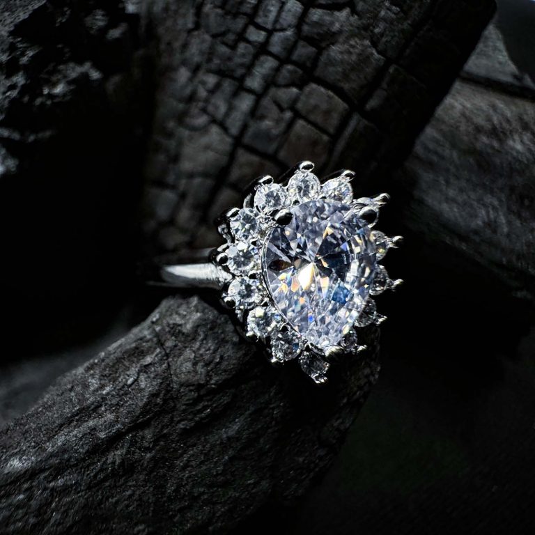 Radiant Royalty Diamond Delight Ring