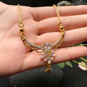 Sparkling Golden Chain Necklace with Dangling Stones