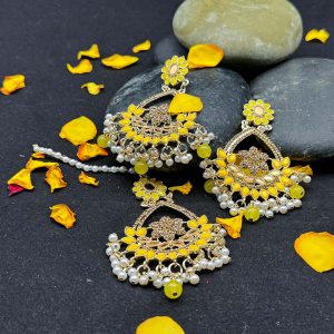 Vibrant Sunflower Earrings and Tikka Set - Nazli Fashions
