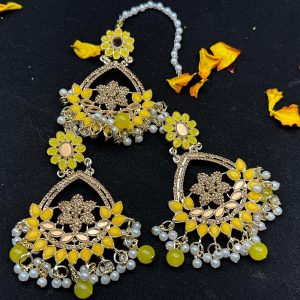 Vibrant Sunflower Earrings and Tikka Set - Nazli Fashions